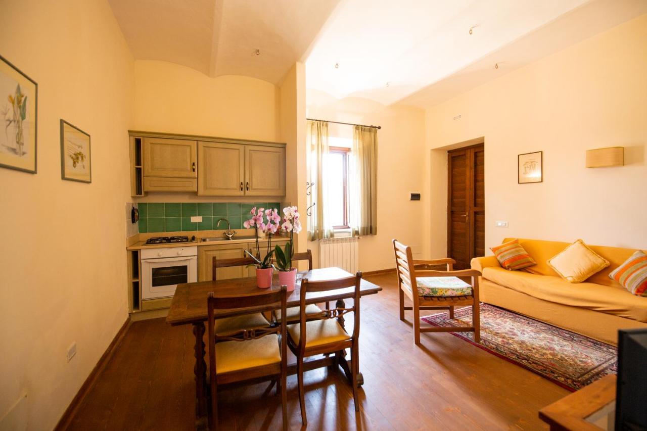 Agriturismo Lago Di Mezzano Valentano Ngoại thất bức ảnh