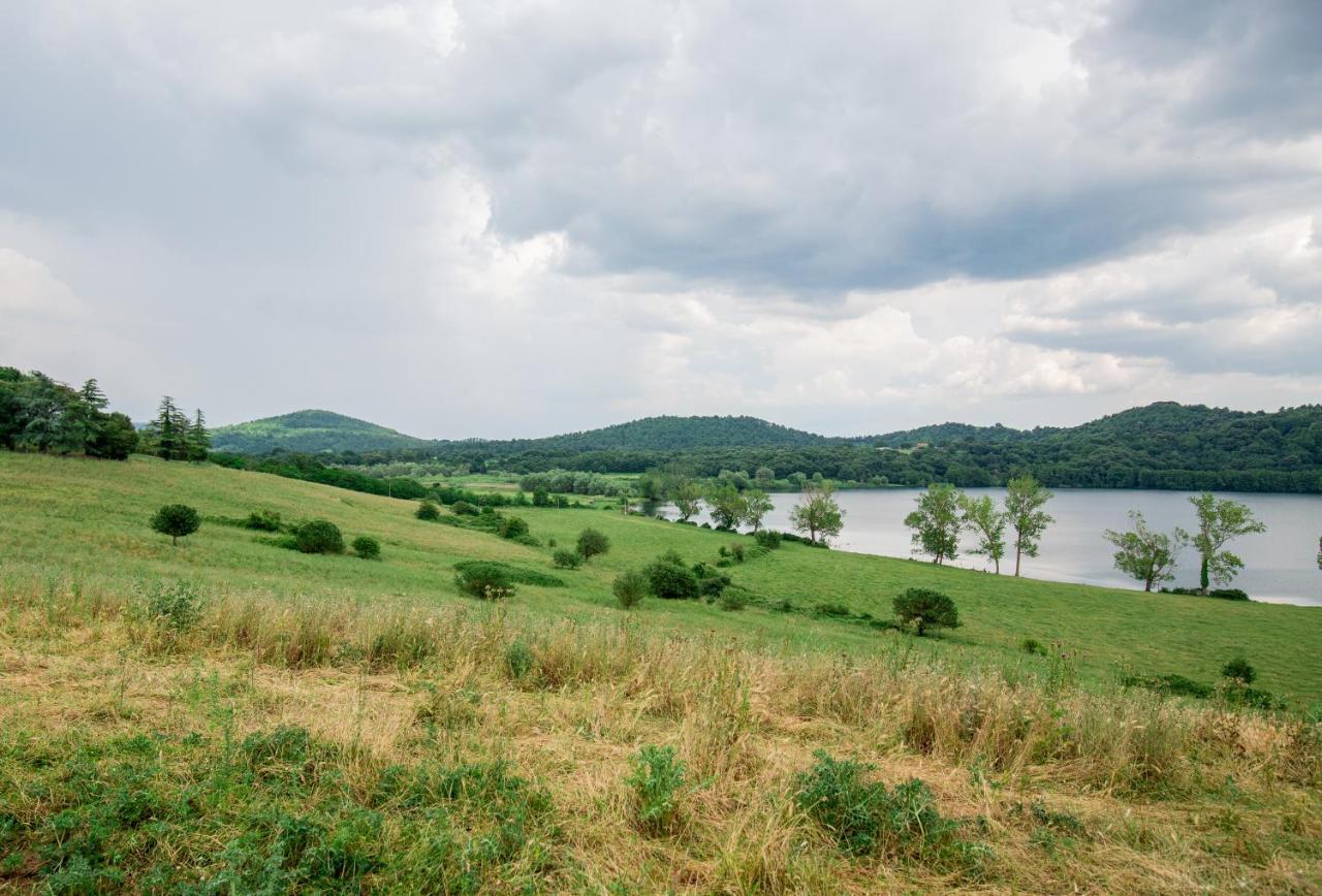 Agriturismo Lago Di Mezzano Valentano Ngoại thất bức ảnh